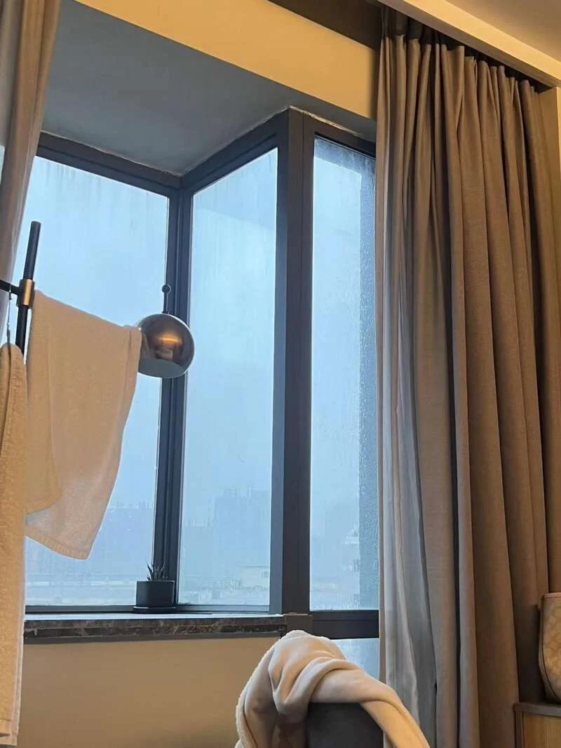 万怡隔离酒店的窗外